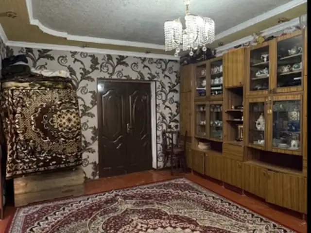 3-комн. квартира, 1 этаж, 60 м², кучаи Бохтар, Вахдат