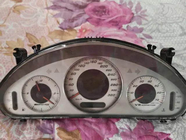Щиток прибора Mercedes-Benz E class, Душанбе