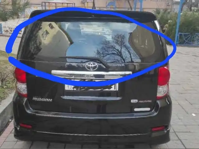 Заднее стекло для Toyota Rumion, Душанбе