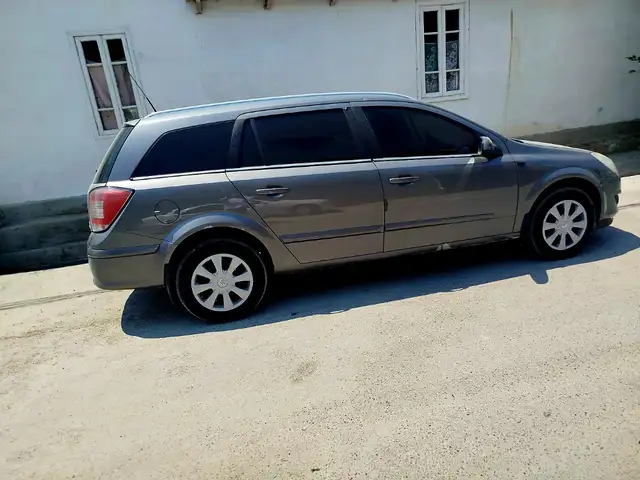 Opel Astra H