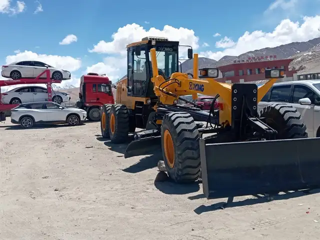 Автогредер 4444, Душанбе