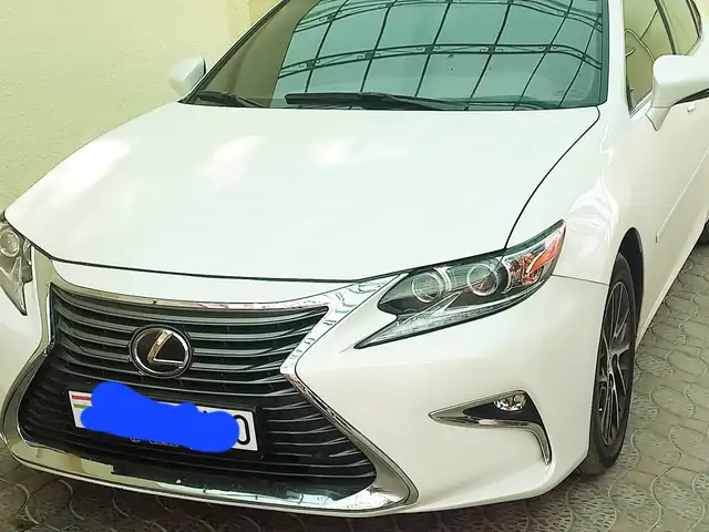 Lexus ES series