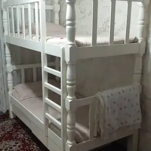 Двухъярусная кровать, Душанбе