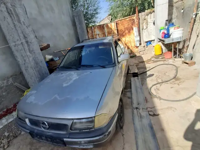 Opel Astra F