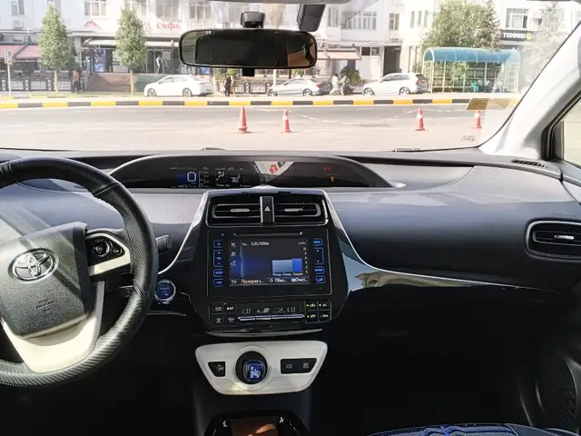 Toyota Prius, 2017, Душанбе - 12