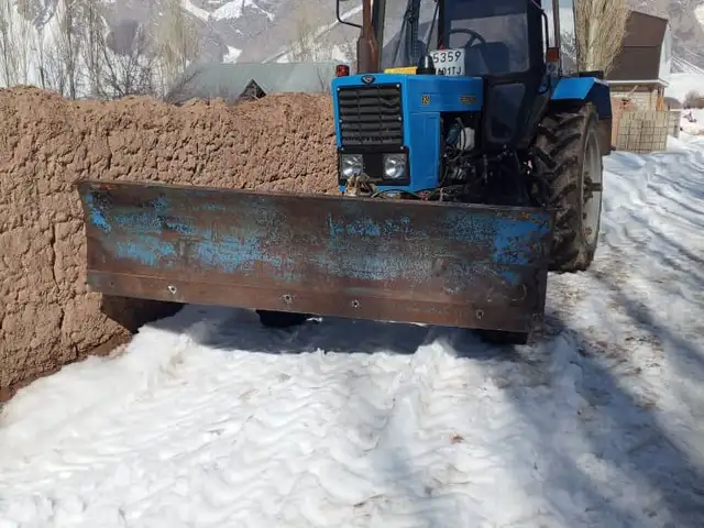 Лапотка барои трактори МТЗ82, Лахш (Ҷиргатол)
