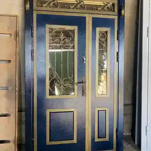 Стеклянная дверь, Душанбе
