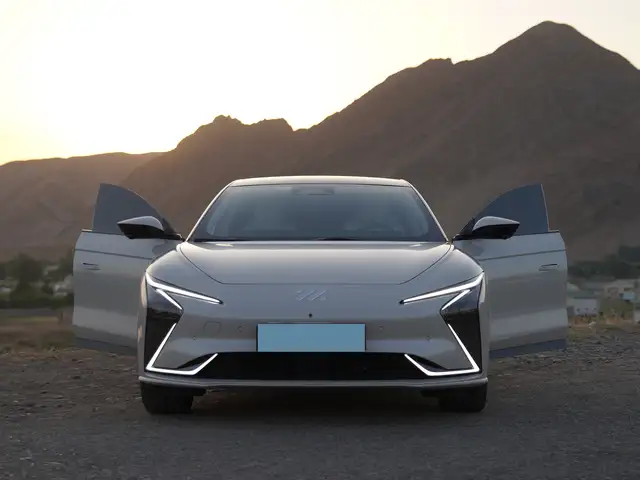 Легковые автомобили Другие марки, 2023, Душанбе