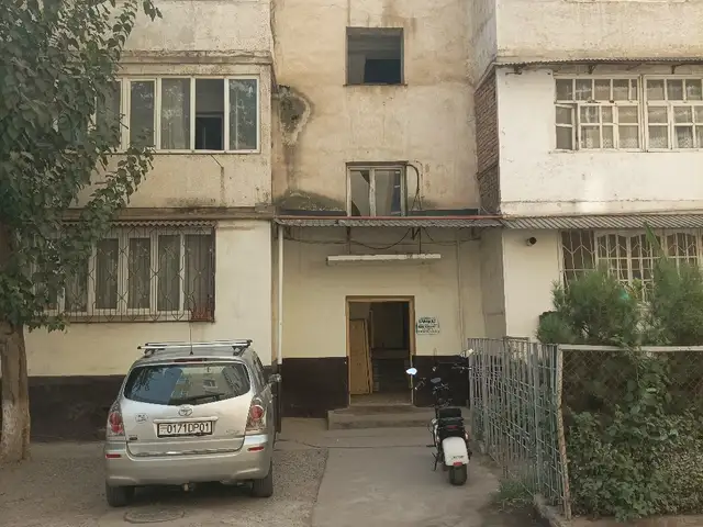 2-комн. квартира, 2 этаж, 54 м², 4 Мик, Турсунзода