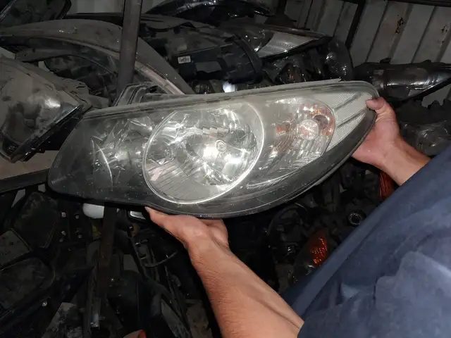 Фара Hyundai Avante 2006-2010, Душанбе