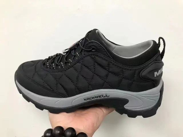 Термокроссовки Merrell, Хуҷанд