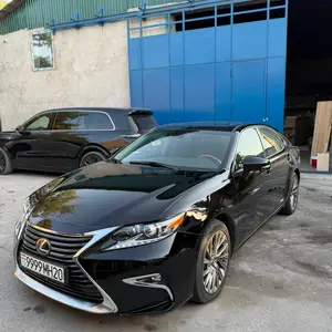 Lexus ES series