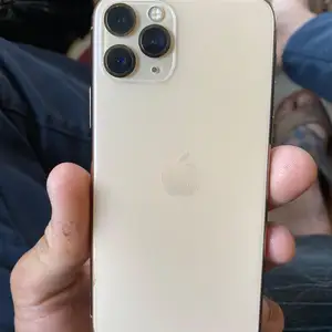 Apple iPhone 11 Pro, 256 gb, Gold, Бохтар (Курган-Тюбе)