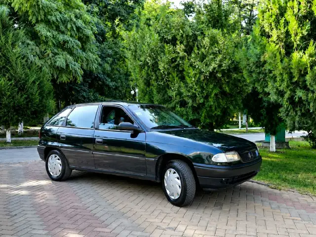 Opel Astra F