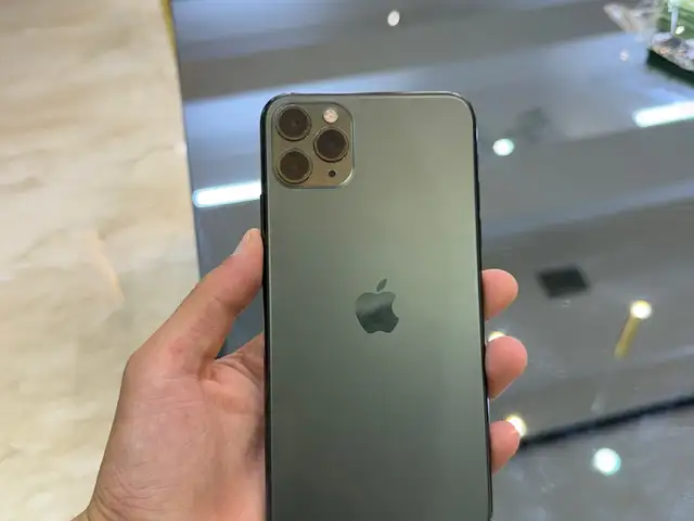 Apple iPhone 11 Pro Max, 512 gb, Midnight Green, Худжанд