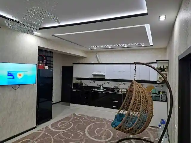 6-комн. квартира, 2 этаж, 200 м², 28мкр, Хуҷанд