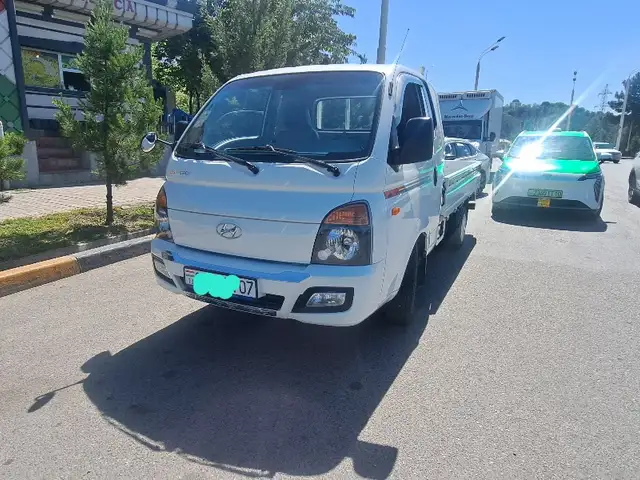 Бортовой автомобиль Hyundai Porter, 2014, Душанбе