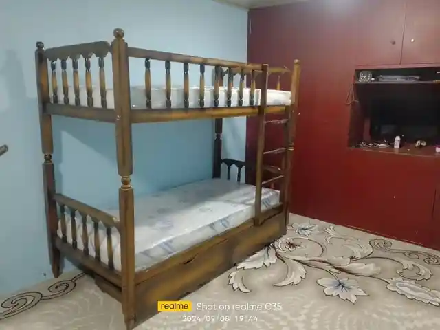 Двухъярусная кровать, Душанбе