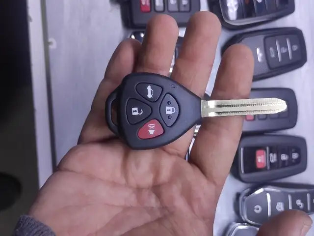 Ключ на Toyota, Худжанд