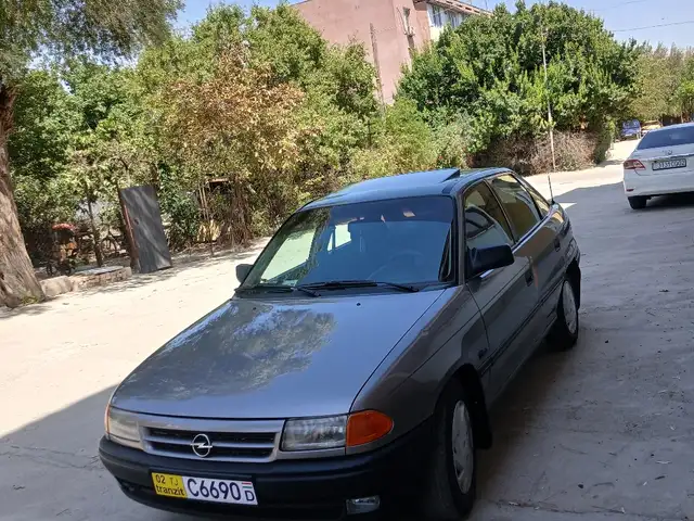 Opel Astra F
