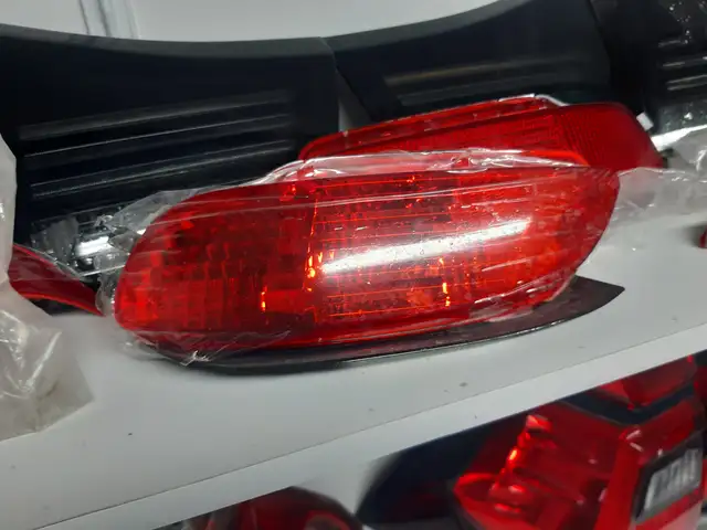 Катафот на заднего бампер Lexus RX 2004-2009, Душанбе