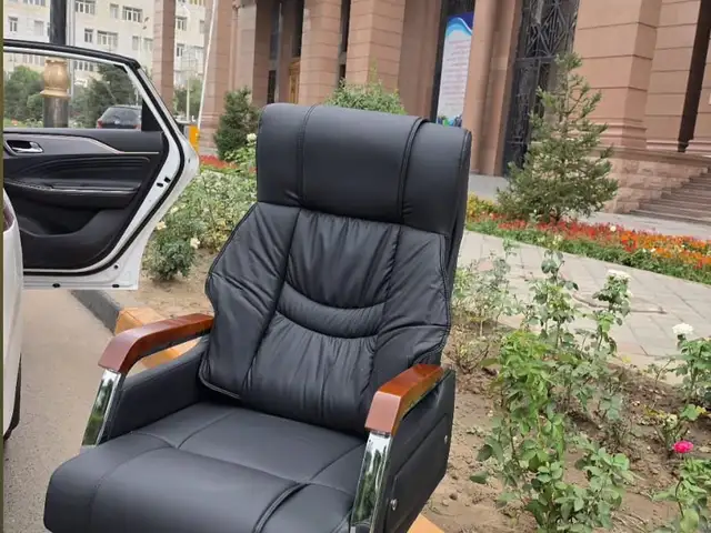 Креслои Шефи, Душанбе