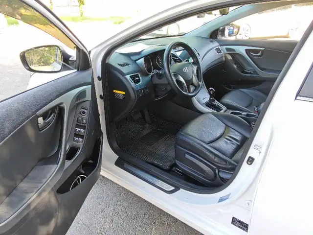 Hyundai Avante, 2014, Турсунзаде - 12