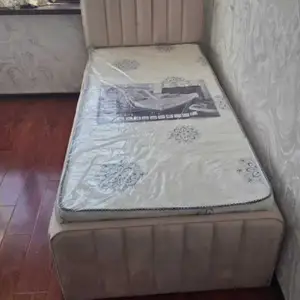 Односпальный кровать, Душанбе