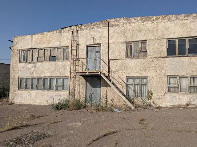 Помещение под промышленное назначение, 1600м², Промзона, Гулистон (Кайраккум)