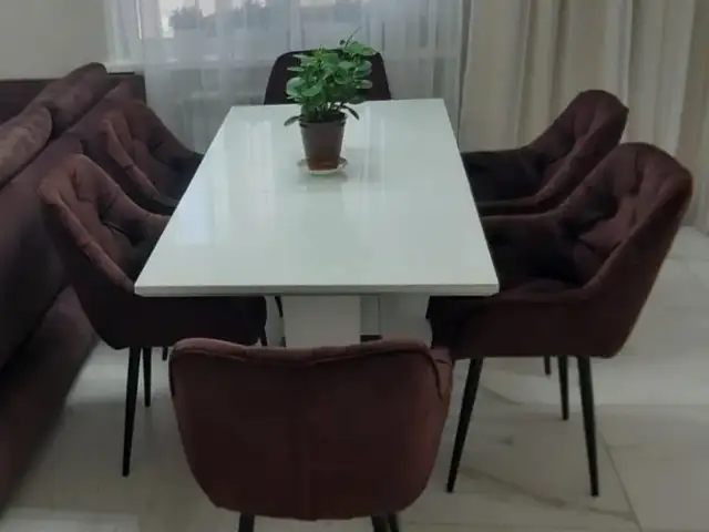 Стол и стулья, Душанбе