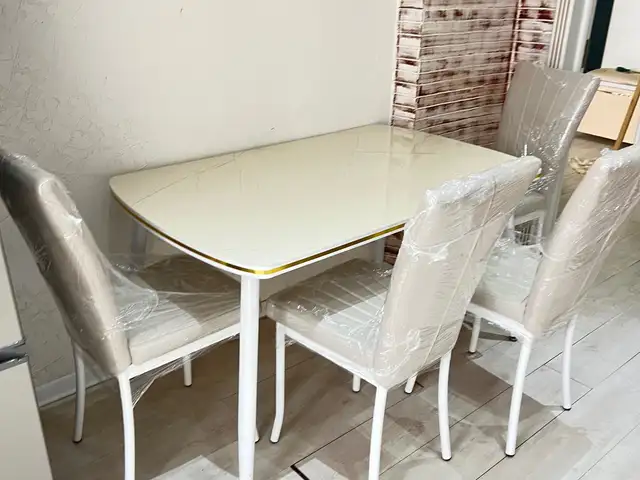 Стол и стул, Душанбе