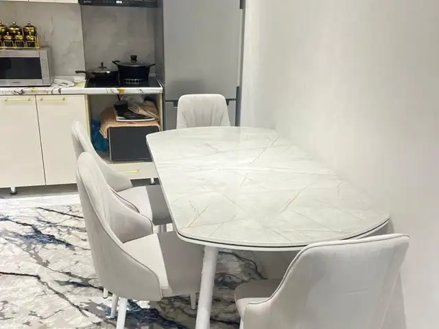 Стол и стулья, Душанбе