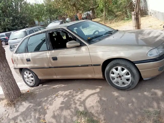 Opel Astra F