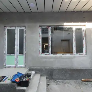 Окно и дверь, Душанбе