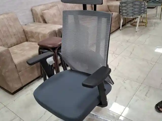 Кресло руководителя, Душанбе