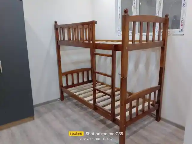 Двухъярусная кровать, Душанбе