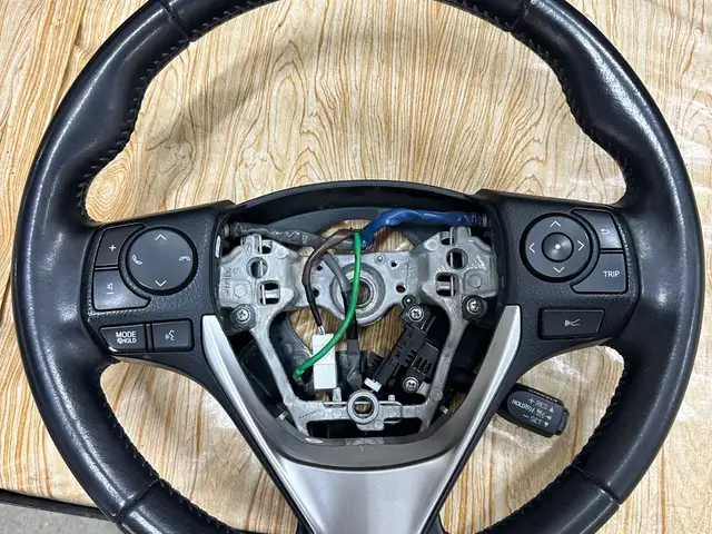 Кнопка мульти руля на Toyota Rav4, Душанбе
