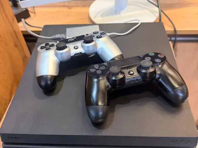 Игровая приставка Sony playstation 4 PRO /1Tb, Душанбе
