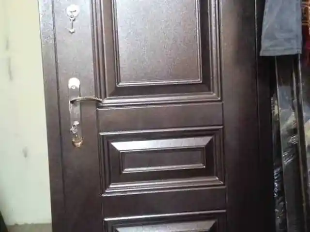 Дверь, Душанбе