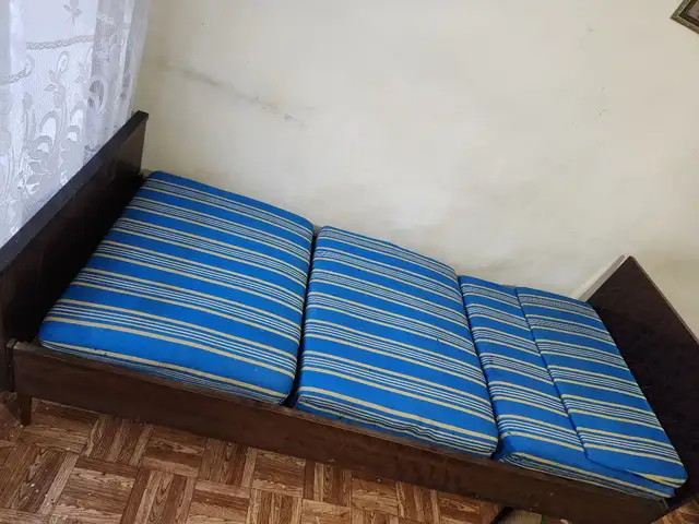 Односпальная кровать, Душанбе