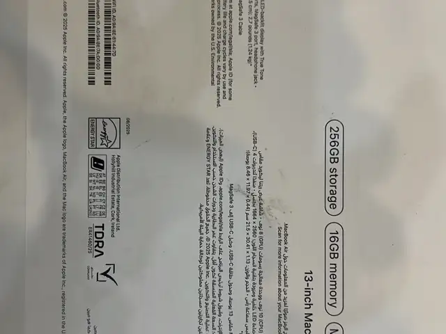 Ноутбук Apple MacBook Air 13 M4, 16GB 256GB SSD, Ваҳдат