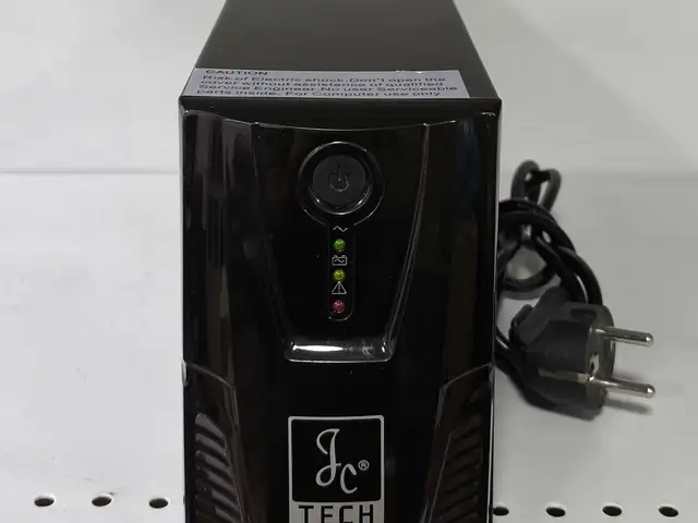 Источник бесперебойного питания Tech 650W, Душанбе