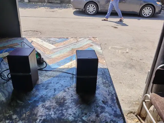 Стерео колонки, Хуҷанд