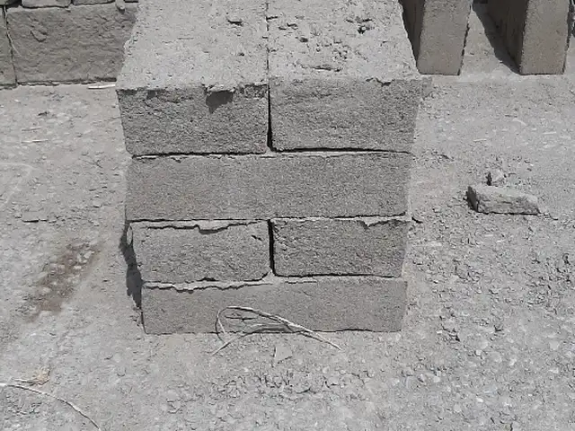 Хишти хом, Канибадам