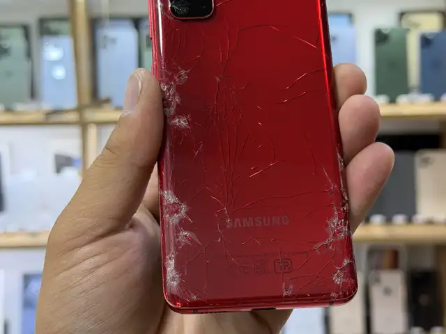 Samsung Galaxy S20 Red, Душанбе