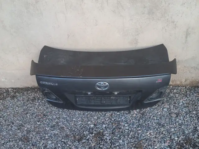 Бампер от Toyota Corolla, 2010, Вахдат