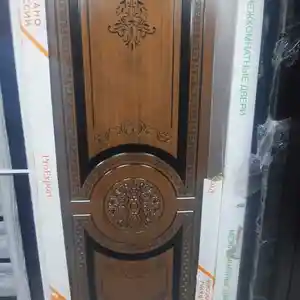 Дверь из шпона, Душанбе