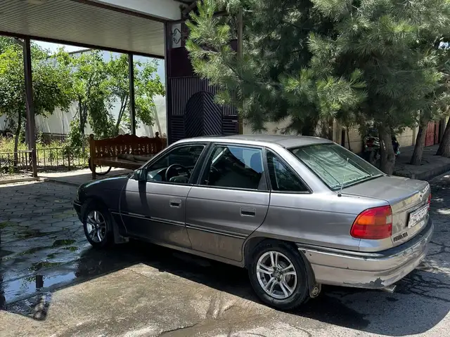 Opel Astra F