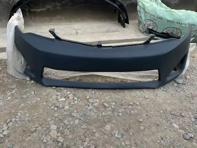 Передний бампер от Toyota Camry 3, Душанбе