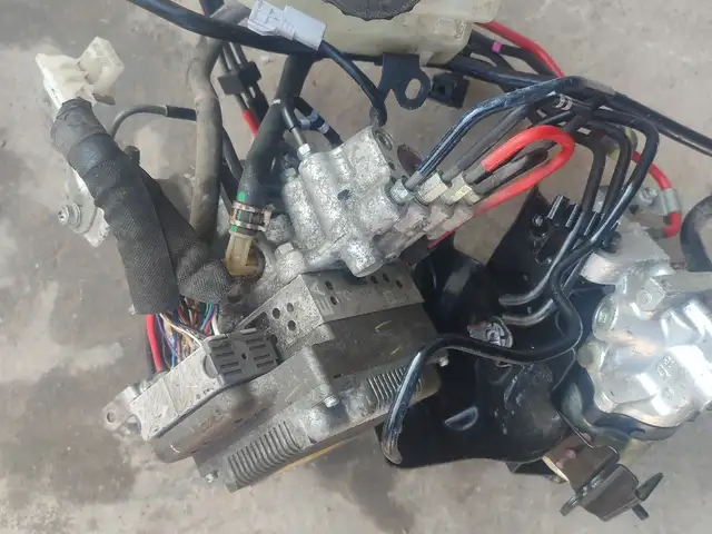 Блок ABS Toyota, Бохтар (Курган-Тюбе)